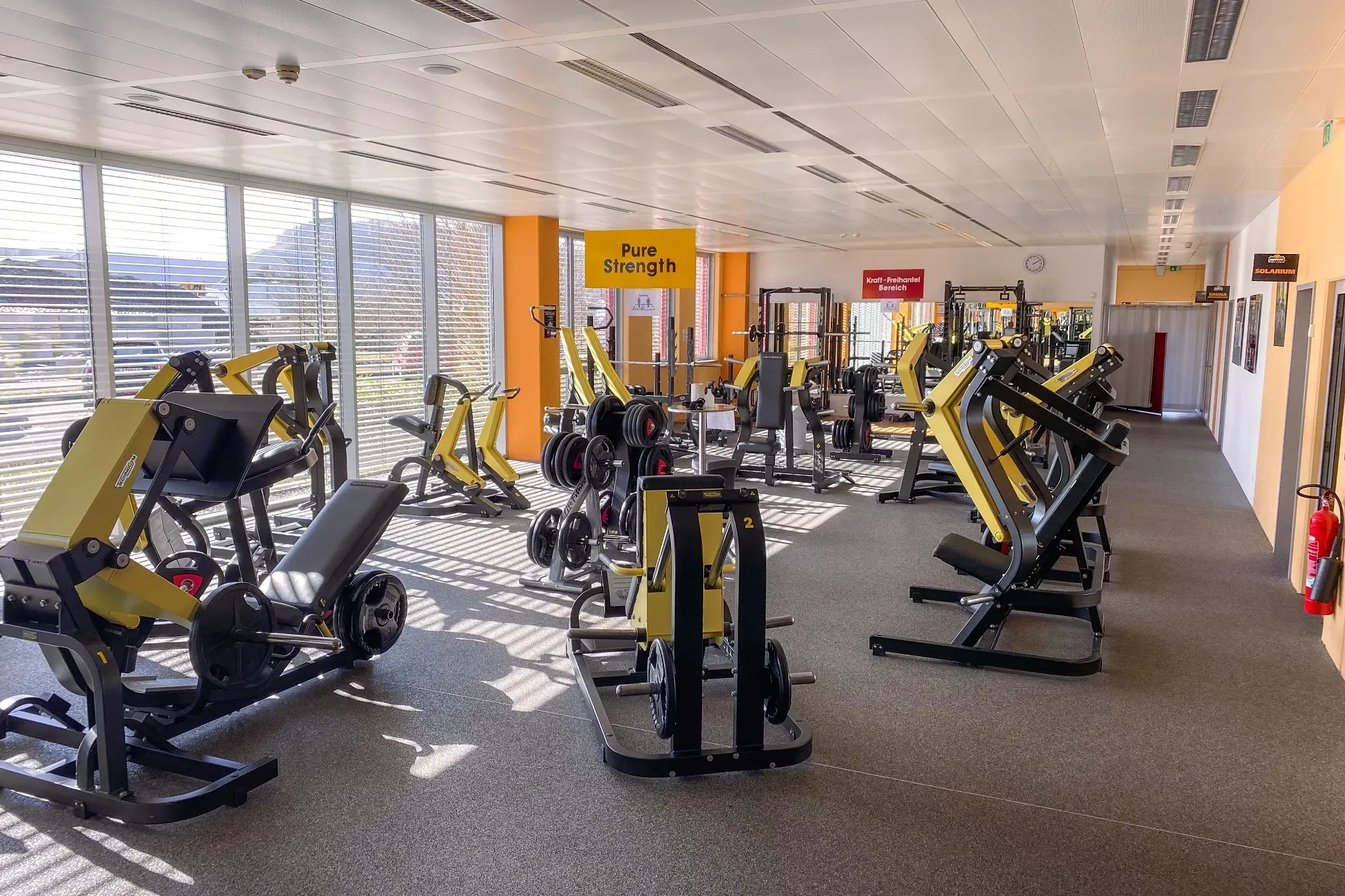 HappyFit Perl-Besch Studio